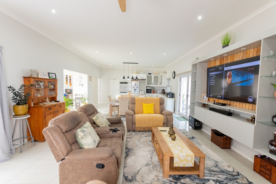 3 Bedroom Property for Sale in Lampiesbaai Western Cape